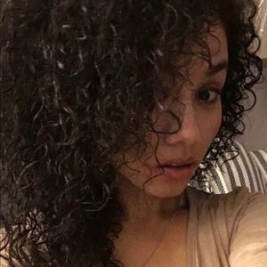 Meet your Posher, Nallely